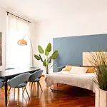 Two-bedroom Near Corso Indipendenza * Μιλάνο