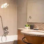 Two-bedroom Near Corso Indipendenza Διαμέρισμα Μιλάνο
