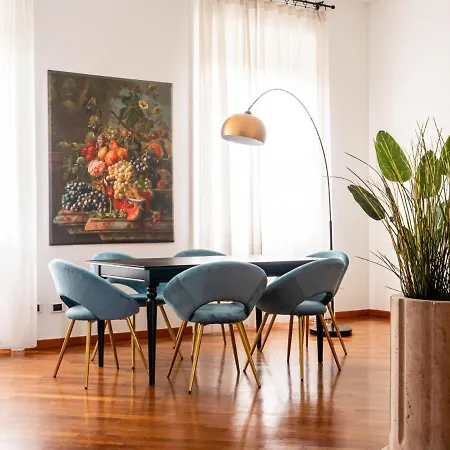 Two-bedroom Near Corso Indipendenza Μιλάνο