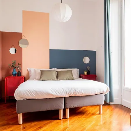 Two-bedroom Near Corso Indipendenza Διαμέρισμα Μιλάνο