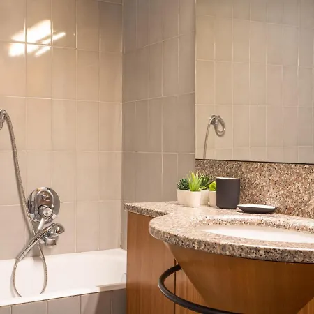Two-bedroom Near Corso Indipendenza Apartment Mailand