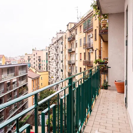 Two-bedroom Near Corso Indipendenza Apartment Mailand